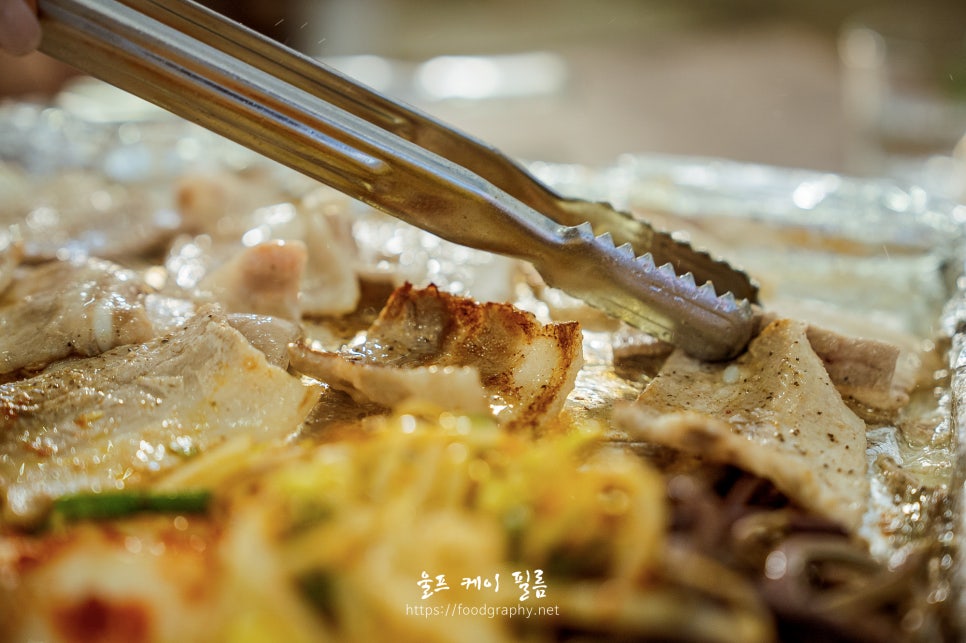 생삼겹살, 냉동삼겹살, 부대찌개 등 취향껏 골라 먹을 수 있는 왕십리 삼겹살 맛집 영상 제작 후기 왕십리맛집 삼겹살 영상제작08