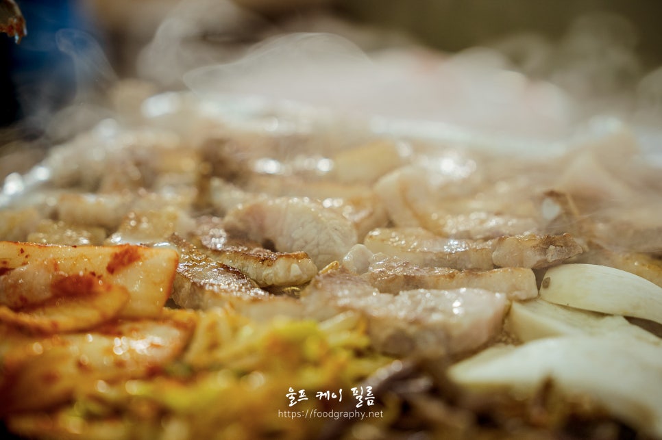 생삼겹살, 냉동삼겹살, 부대찌개 등 취향껏 골라 먹을 수 있는 왕십리 삼겹살 맛집 영상 제작 후기 왕십리맛집 삼겹살 영상제작12