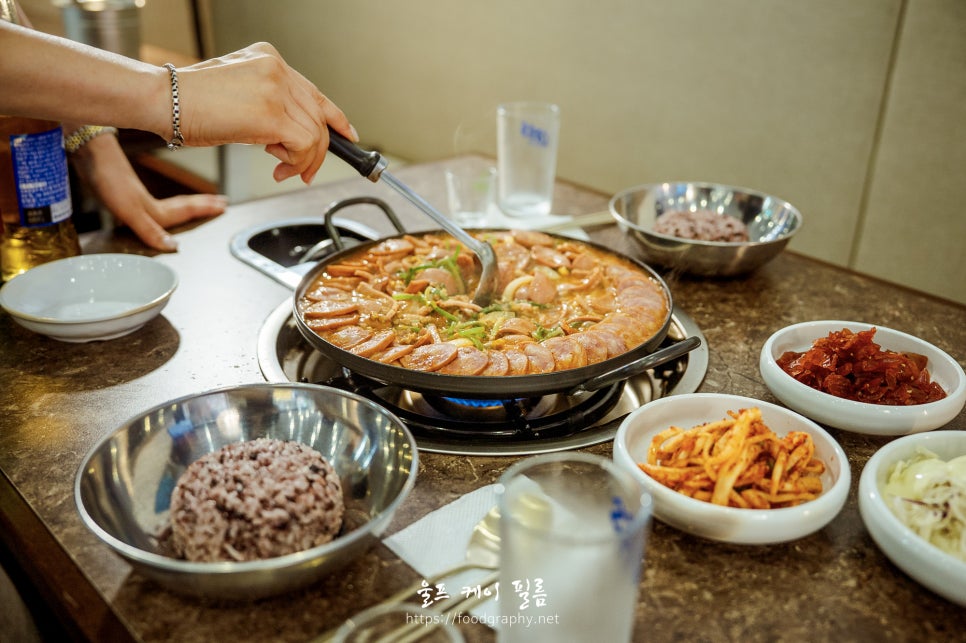 생삼겹살, 냉동삼겹살, 부대찌개 등 취향껏 골라 먹을 수 있는 왕십리 삼겹살 맛집 영상 제작 후기 왕십리맛집 삼겹살 영상제작17