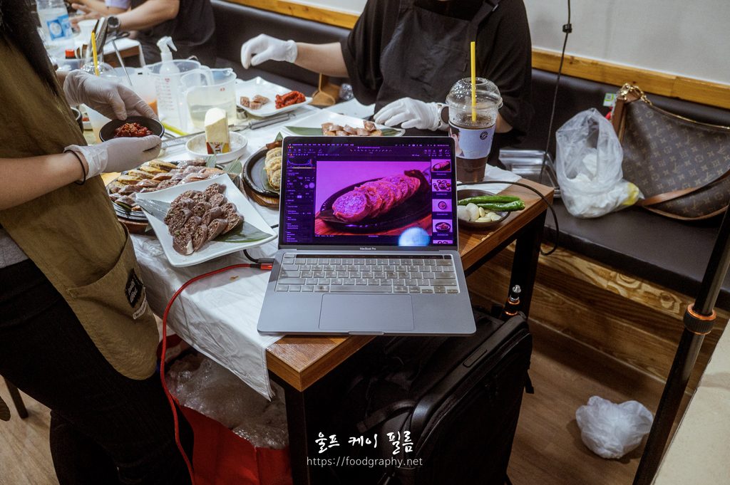 속초 1박 여행기. 가 아닌 식당 출장 음식사진 촬영기. 속초 식당 사진촬영24 zv 1490